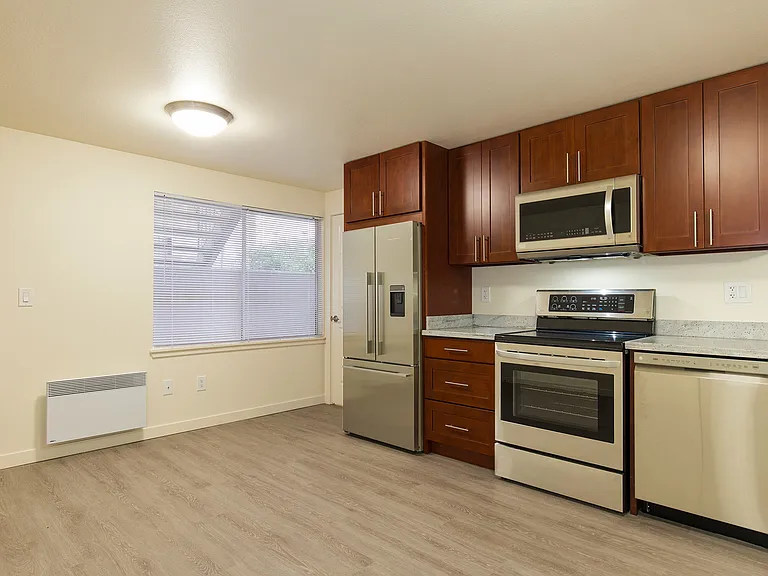 Phinney 12 Apartments — Photo 48