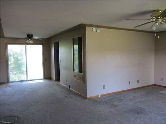 5th image of 1208 Bell Ave
