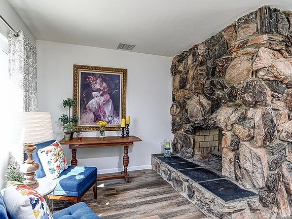 2nd image of 24944 Newhall Ave