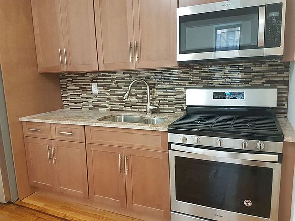 2nd image of 446 Kingston Ave APT A2