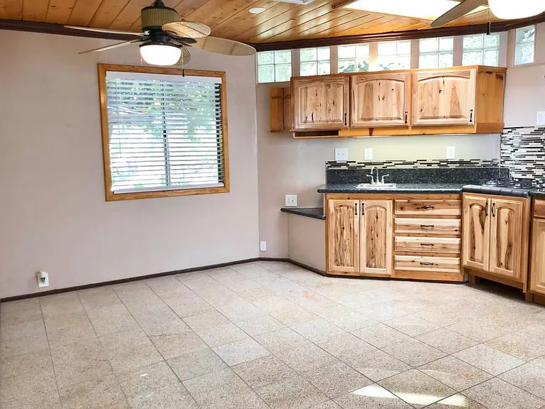 8545 Kelvin Ave #A — Photo 2