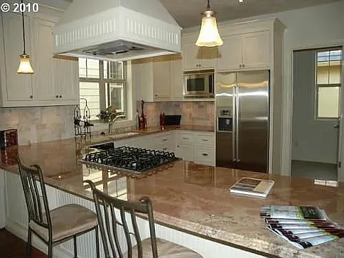 3 bed, 2055 sqft, $2,800 — Photo 4