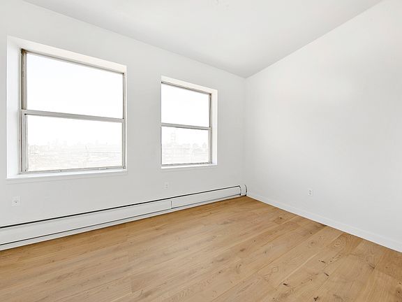 5th image of 275 Park Ave APT 5A