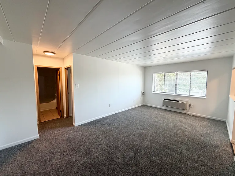 704 Orchard Ave #202 — Photo 2