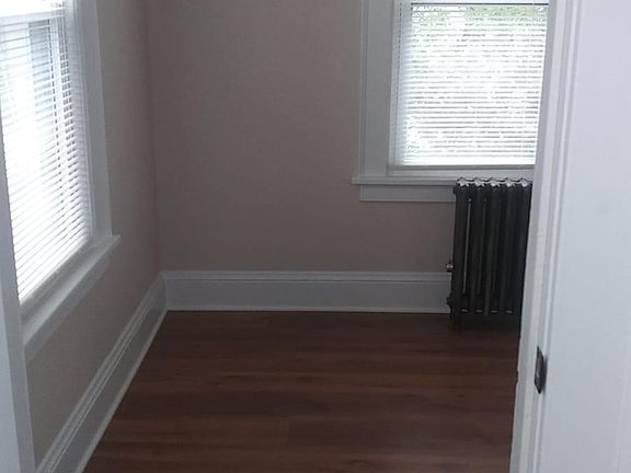 3rd image of 82 Elm St Floor 2