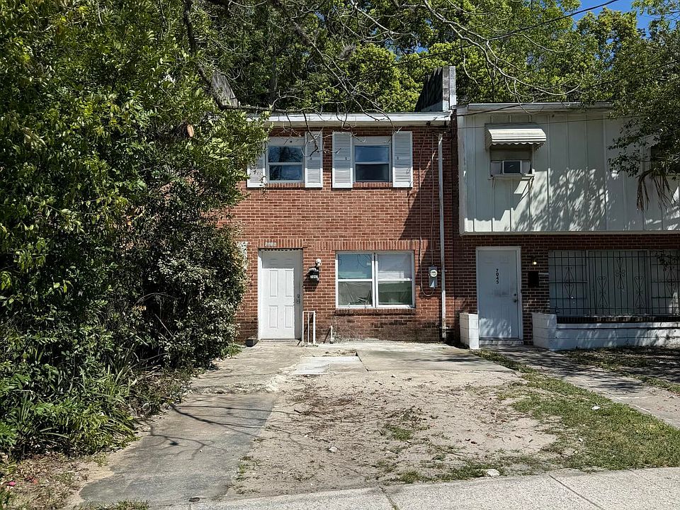 1st image of 7047 KEN KNIGHT Drive E