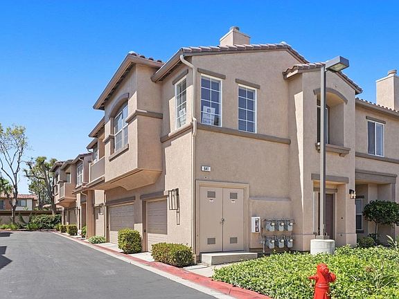 2nd image of 641 Sumner Way Unit 1