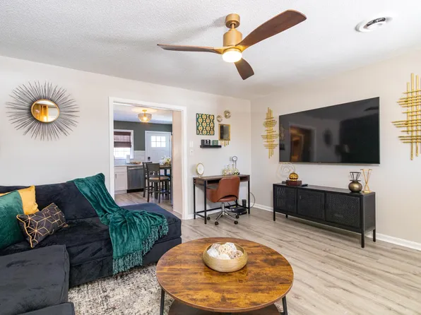 308 Denny Cir, Graham, NC