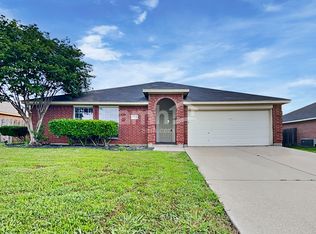 524 Marybeth Dr, Burleson, TX 76028