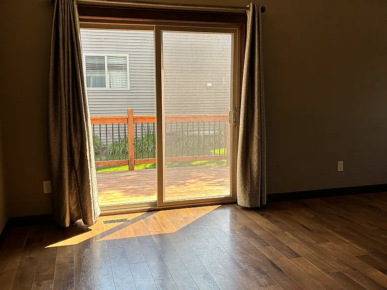 2850 Swallowtail Ct — Photo 4