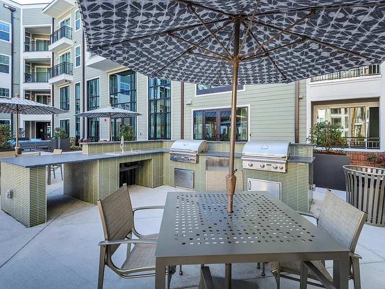 The Cardinal Apartments — Photo 12