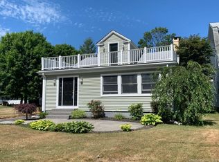 98 Margherita Lawn, Stratford, CT 06615