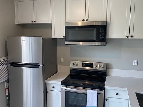 2nd image of 6930 Hyde Park Dr Unit 304