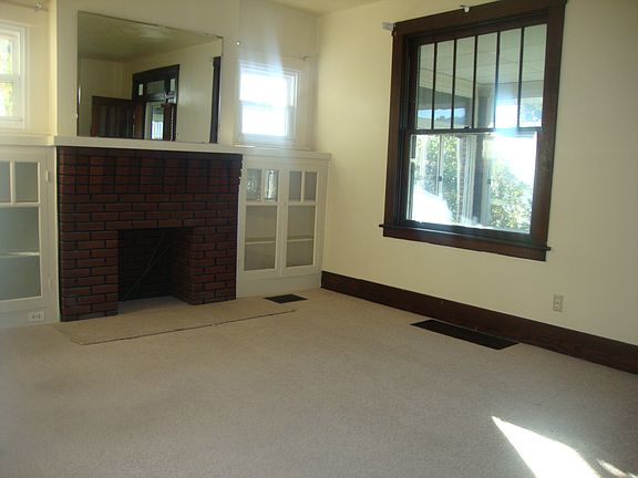3rd image of 220 Argonne Dr