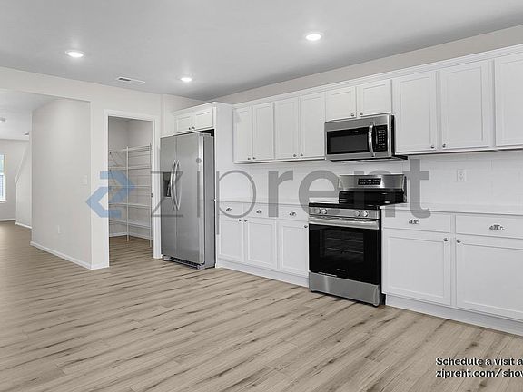 4th image of 19912 138th Avenue Ct E