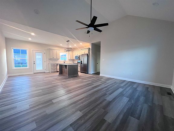 2nd image of 2977 Laredo Ct