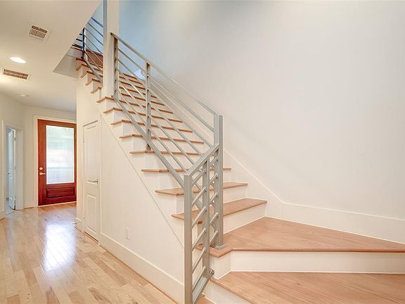 5th image of 5421 Hidalgo St Unit D