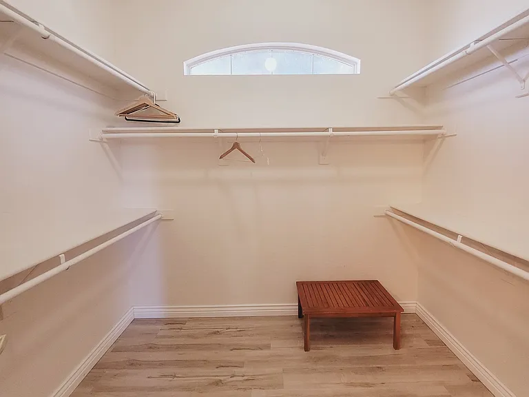 8720 W Kathleen Rd — Photo 21