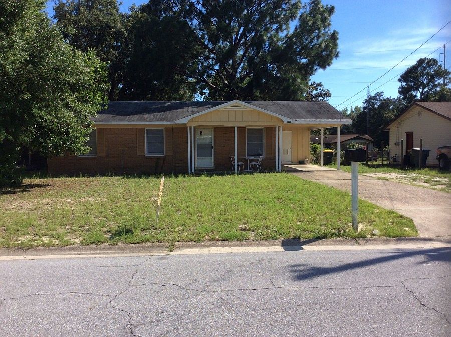 1st image of 204 Loizos Dr NW