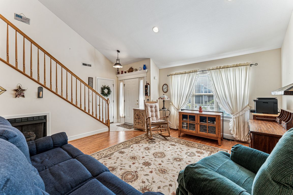 next background image