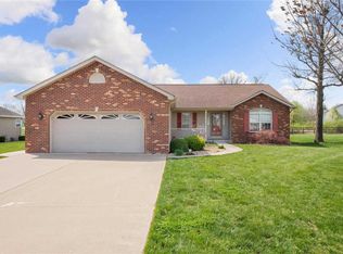 331 Willow Oak Dr, Red Bud, IL 62278