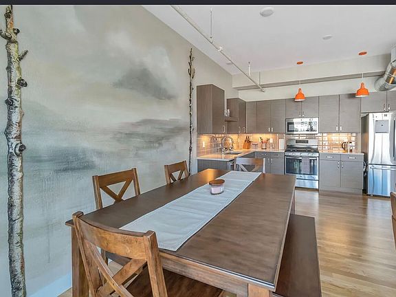 4th image of 117 Bijou St #219