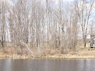31 Lake Shore Dr #31, Pocono Lake, PA
