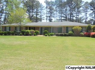 2215 Burningtree Dr SE, Decatur, AL 35603