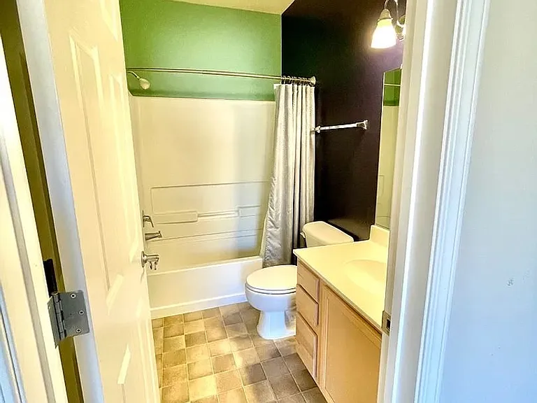 645 Madeline Jane Ln — Photo 4