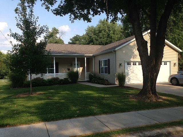1st image of 312 Schneider St
