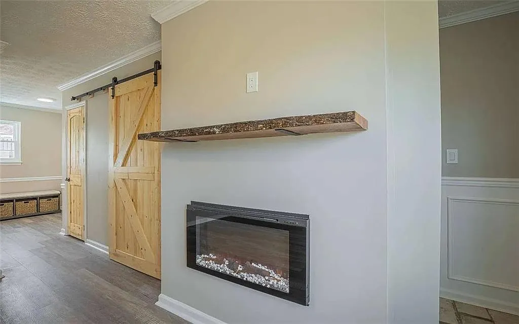 2 bed, 1.5 bath, 986 sqft, $1,700 — Photo 4