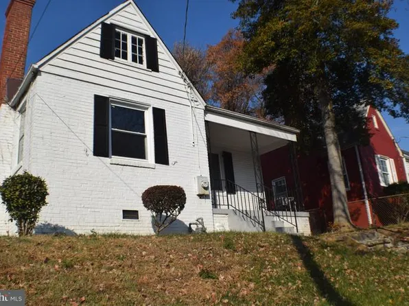 3945 1st St SW, Washington, DC 20032