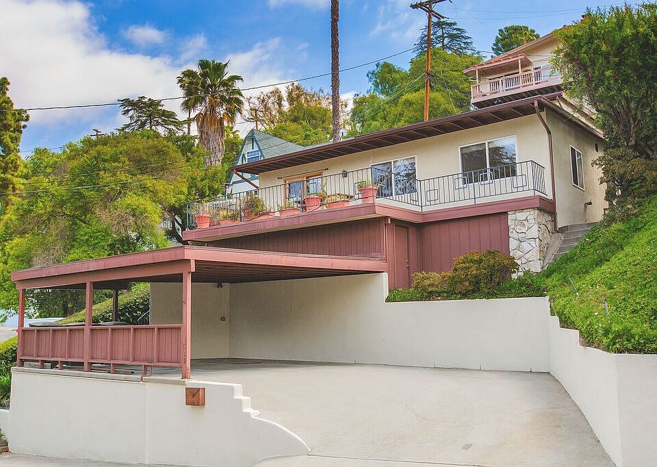1st image of 1532 Vanderbilt Pl