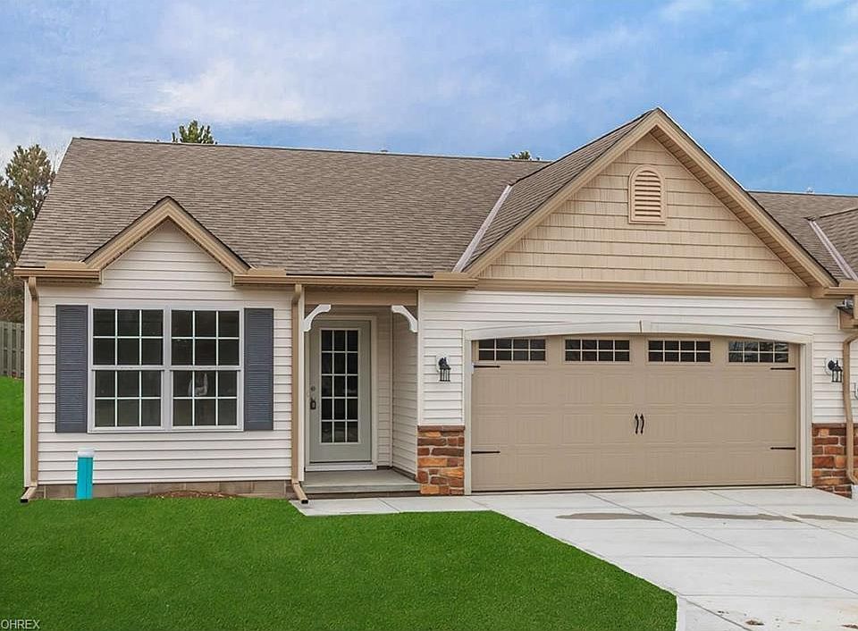 1st image of 304 Lake Breeze Cv #4