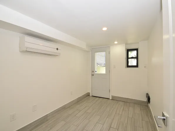 53 Stockholm Street image 1 of 7