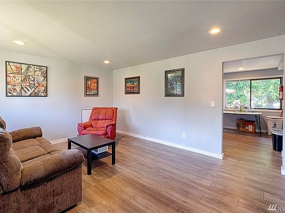 4th image of 509 119th St S