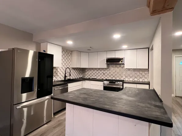 8621 Moss Ct #21, Anchorage, AK 99504