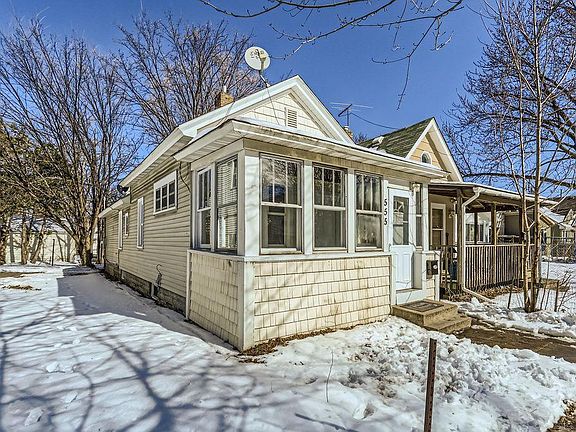 2nd image of 555 Blair Ave