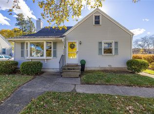 118 Vista Dr, Rochester, NY 14615