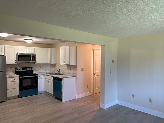 4th image of 6822 Plaza Dr APT 2
