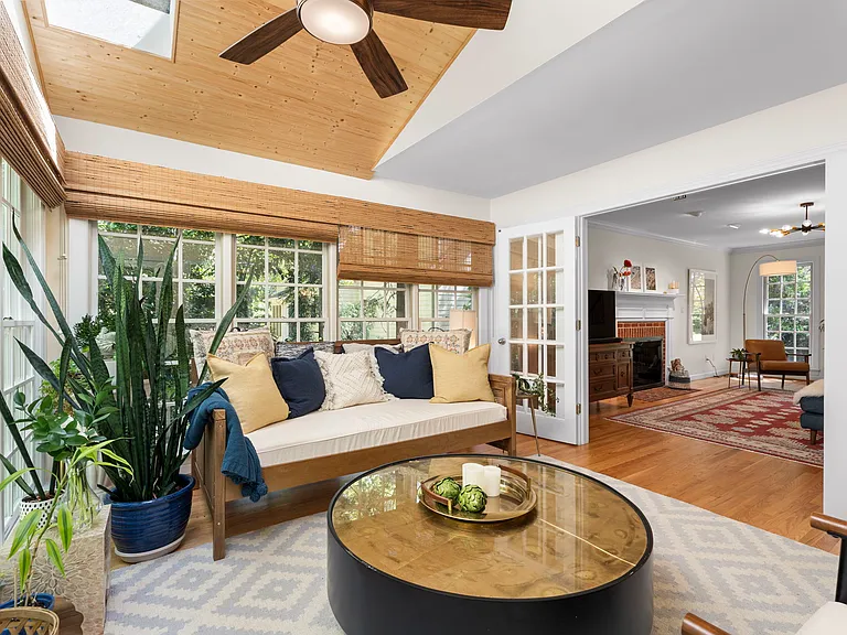 1011 New Chester Ct — Photo 19
