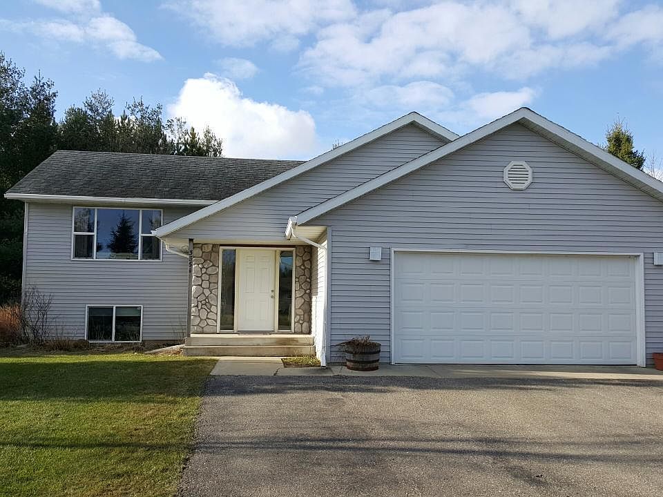 1st image of 3861 Pawnee Dr SE