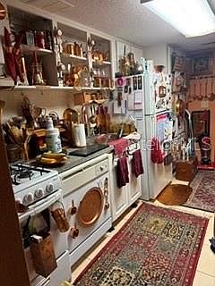 3rd image of 115 Oyster Bay Cir APT 360
