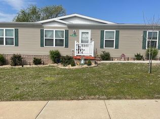 2801 S Springfield Farms Blvd, Brookline, MO 65619