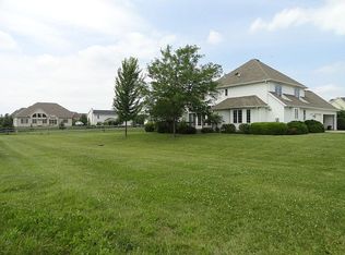 2016 Adams Ct, Perrysburg, OH 43551