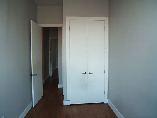 Rented by Joel Weisz, LREB | media 65