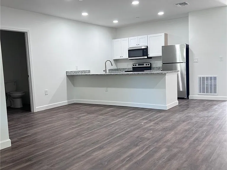 580 Belle Arbor Blvd — Photo 2