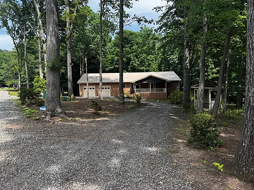 205 Little Creek Rd Photo 1