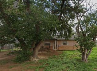 906 S Cedar St, Brownfield, TX 79316