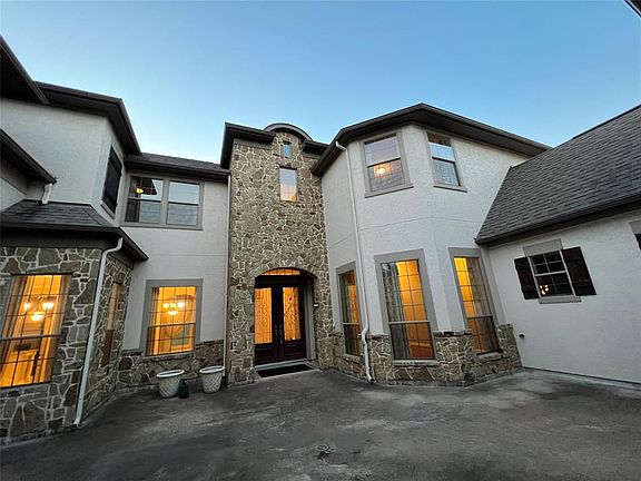 2nd image of 4606 Macoma Ct